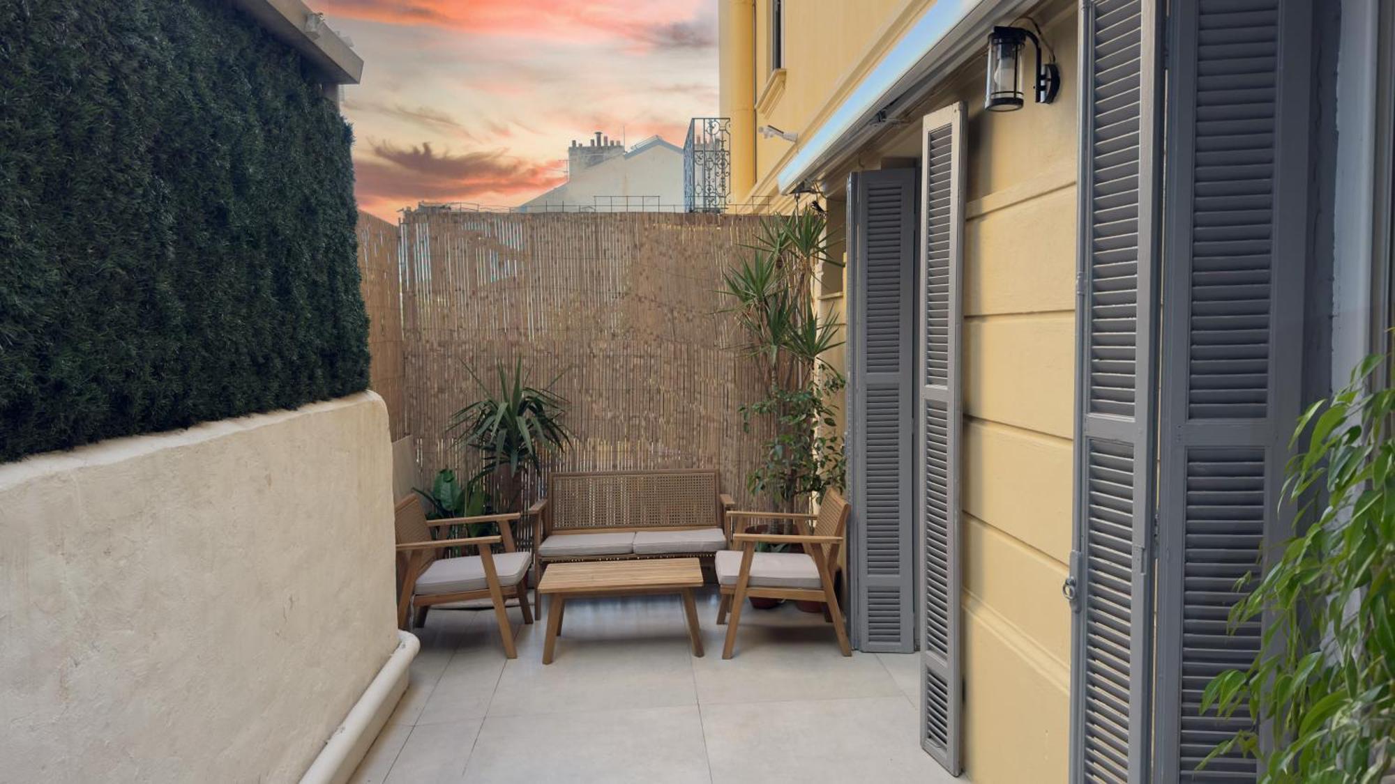 Appartamento - Bright & Modern - Private Terrace - Aircon - Near Train & *